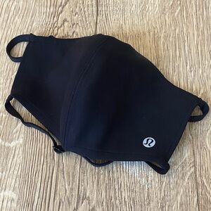Lululemon Black Double Strap Face Mask OS LU9AQ6S